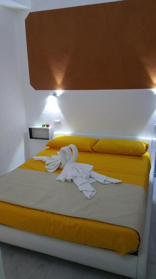 A Due Passi Dal Mare Bed & Breakfast Acquappesa Exterior photo